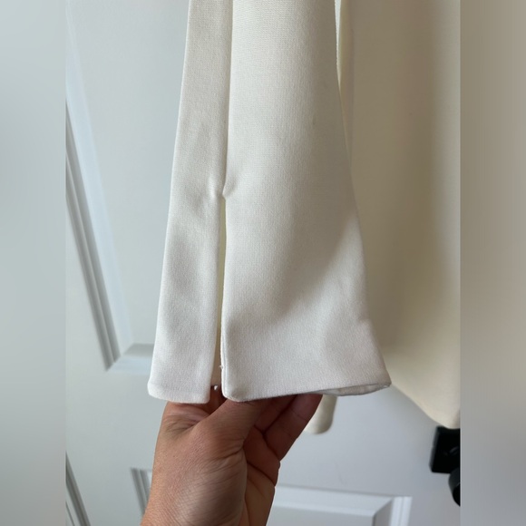 Isabella Oliver Women’s Fallon Maternity Top Soft White NWT (Size 2/US 6) - Picture 3 of 12